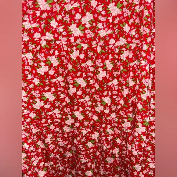 Plus size floral tiered dress - Picture 3 of 5